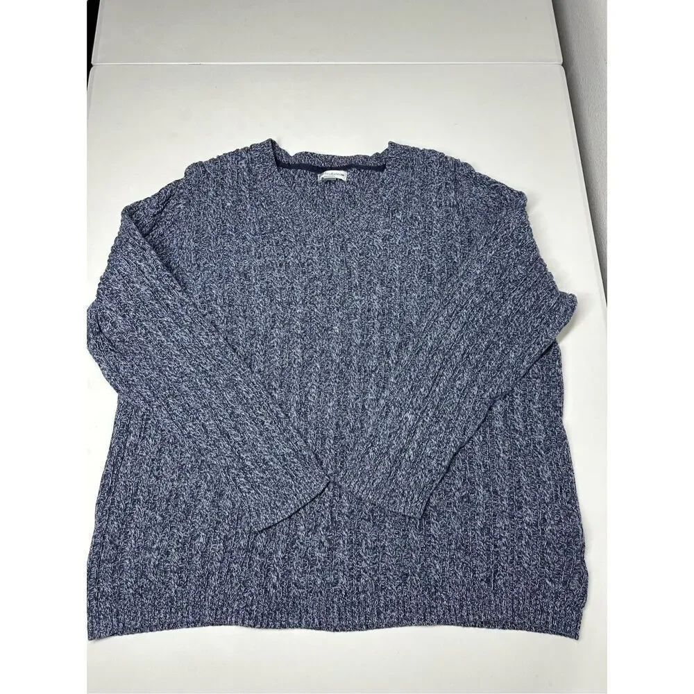 croft & barrow Blue V-Neck Cable Knit Sweater - fits more like a 1x